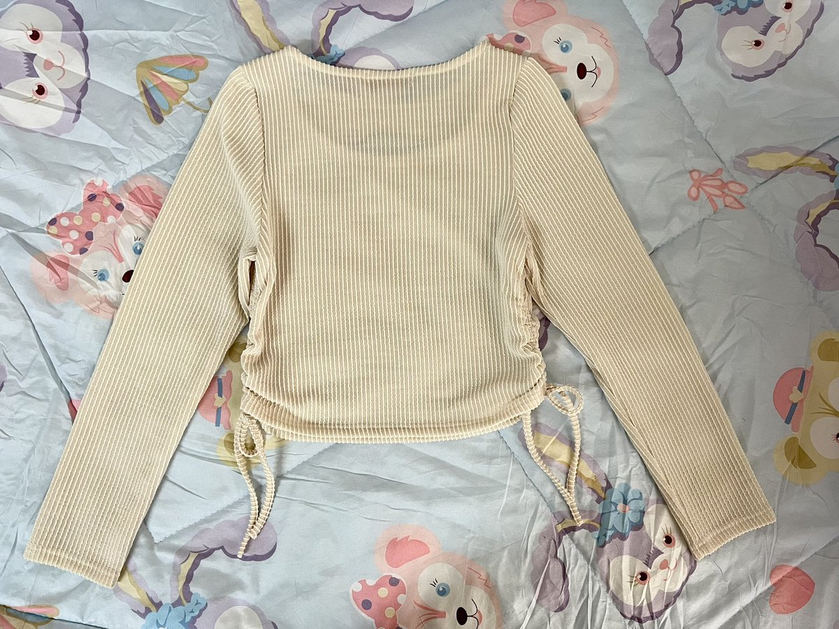 usedbyys's tweet photo. เสื้อครอปแขนยาว 50บาท #siwashop #เสื้อผ้ามือสอง #เสื้อผ้ามือ2 #เสื้อผ้ามือสองสภาพดี #เสื้อผ้าราคาถูก #ส่งต่อ #ส่งต่อเสื้อผ้า #ส่งต่อเสื้อผ้ามือสอง #ส่งต่อเสื้อผ้ามือ2 #ส่งต่อของมือสอง #เสื้อผ้าเกาหลี #เสื้อผ้าสไตล์เกาหลี #เสื้อครอป #เสื้อครอปมือสอง https://t.co/N01ddqaY2T