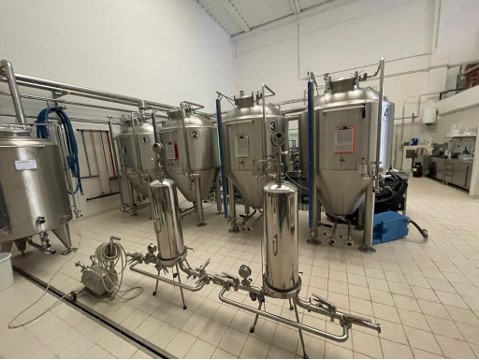 cronachedibirra's tweet photo. Il Birrificio Manto Bianco vende #impianto completo con sala cotte da 500 litri
https://t.co/5hDeJjYSim #annunci https://t.co/jxknrTWHJO