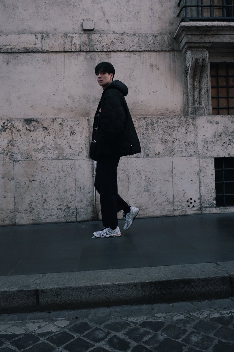 HYTarchive's tweet photo. 240125 胡一天工作室 #HuYitian studio weibo update
📸 Paris
https://t.co/R2jIlDKBBL
#胡一天 #OneDayInParis https://t.co/HWMLkwqWkN