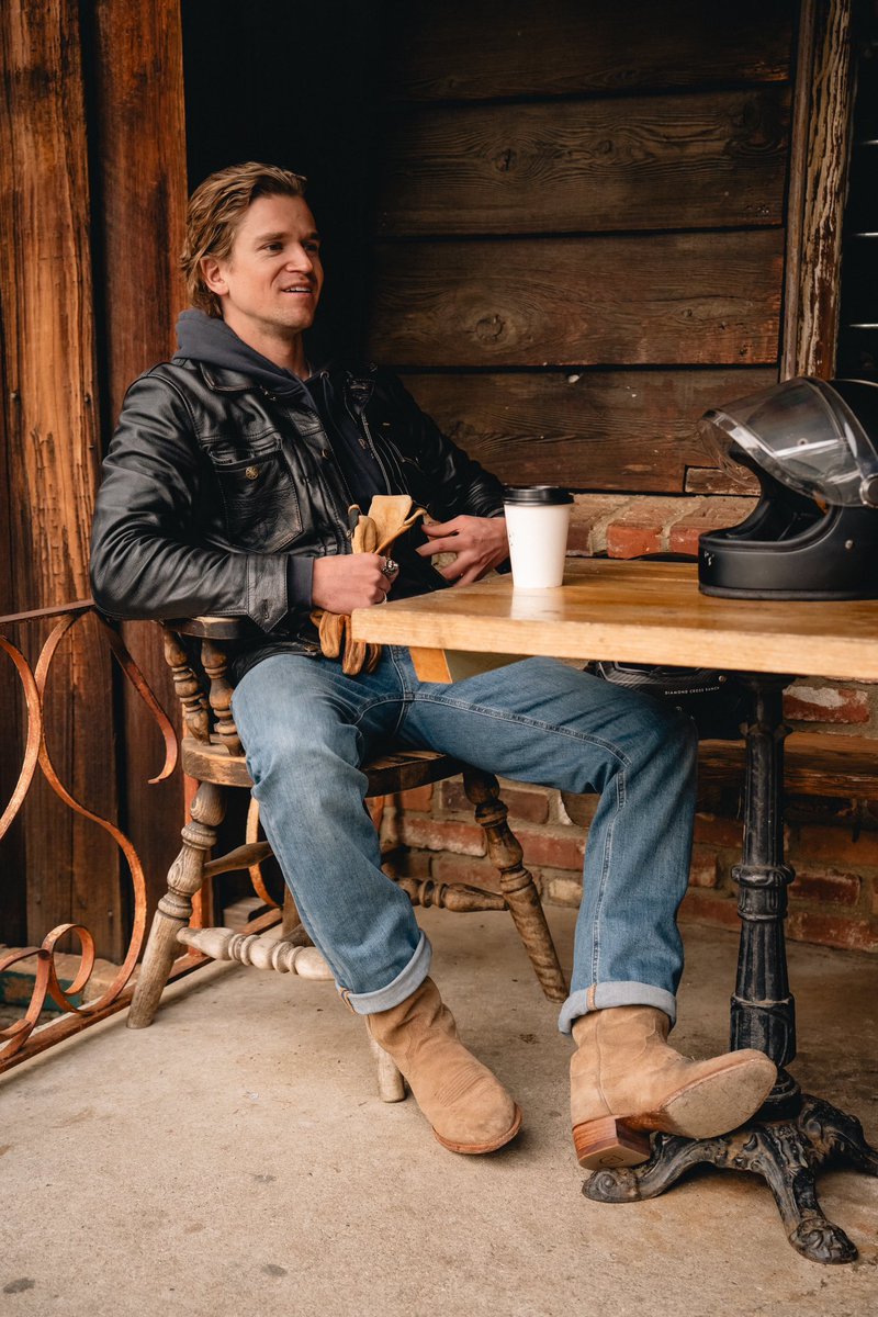 ElectricCowboyx's tweet photo. Working on building a community of:

• Cowboys 🤠
• Bikers 🏍️
• Adventurers 🏕️
• Creatives 💭
• Whiskey Lovers 🥃
• Film Makers 🎬
• Photographers 📸

Let’s connect and build this together 💪🏼 hit me up on IG, TikTok, Threads and here. https://t.co/JWldGQvWfx