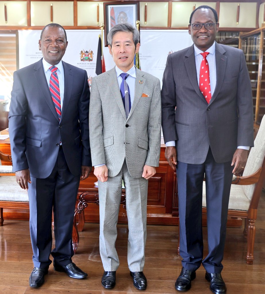 Cabinet Secretary, Prof. Njuguna Ndung'u today hosted Ambassador Okinawa Ken of Japan. Joined by PS @kiptoock and a delegation from @JapaninKenya, they discussed ways to strengthen bilateral ties and collaborate on finance, trade, infrastructure, and energy development.