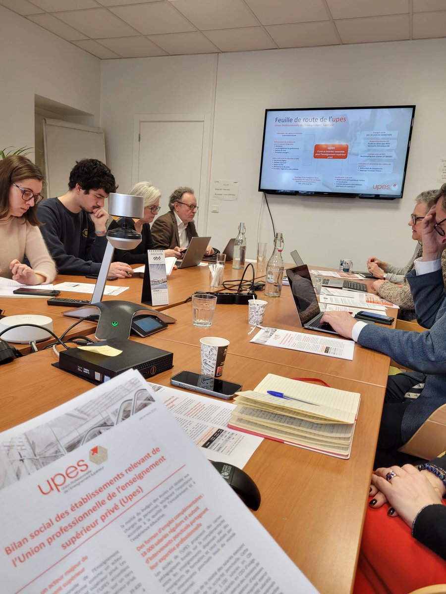 Florence DUFOUR, présidente de l'@UPES, évoque les objectifs et enjeux de cette nouvelle organisation professionnelle de la branche #EPI, ainsi que son bilan social 2023 réalisé par le cabinet Quadrat et présenté le 6 décembre dernier aux organisations syndicales.