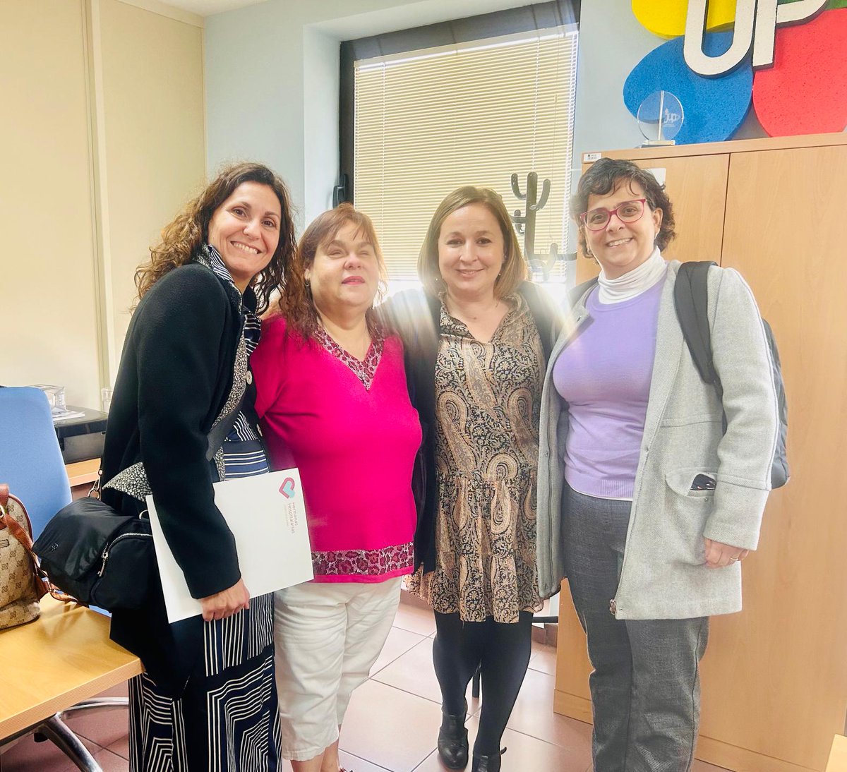 Seguimos trabajando en el Proyecto Encontrándonos. Debatimos sobre las necesidades de adaptación a las discapacidades de los recursos de Violencia de Género. Gracias a las compañeras de Hermanas Hospitalarias Acamán y de la Unidad de Violencia del Cabildo de Tenerife.