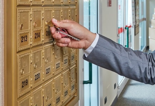 Looking for a secure address for your Post &amp; Parcels? Look no further! Get your own Private or Business Mail Box with mail forwarding option...

mbe.co.uk/mailbox/shop

#peoplepossible