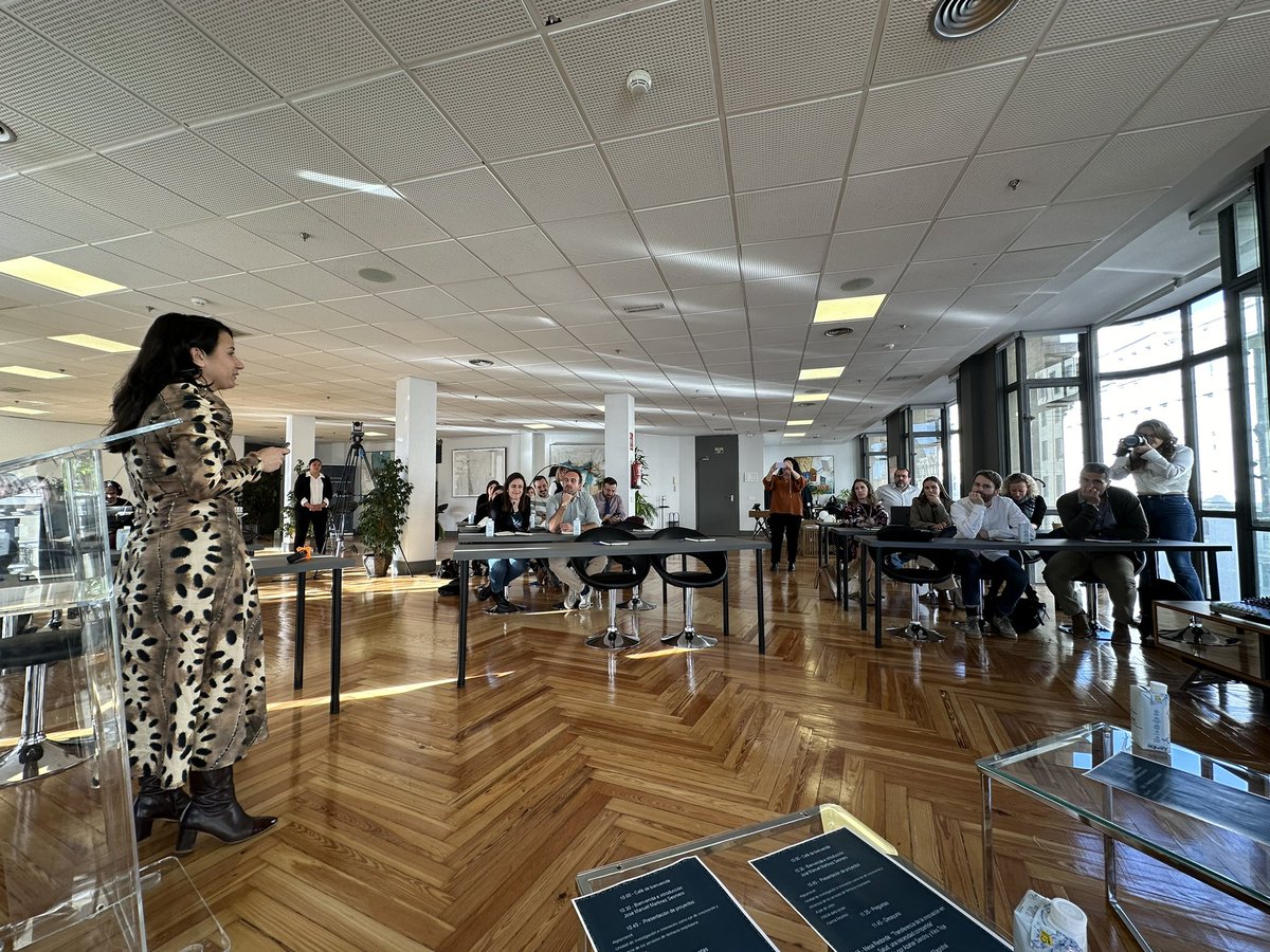 Historias de #pacientes contadas del revés en <a href="/UniversoFharma/">Universo_Fharma</a> por los compañeros del <a href="/MoralesFarmacia/">Farmacia Morales Meseguer</a> 
Atención basada en la #persona 🤓