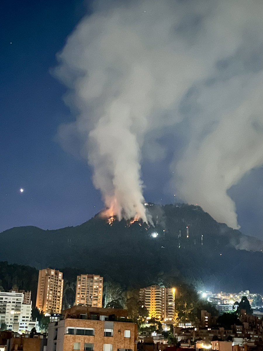 Arde Bogotá 😓 #CerrosOrientales