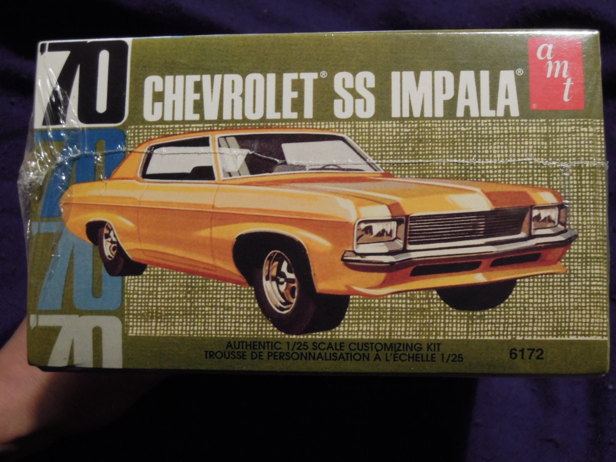 AMT-ARTL '70 Chevrolet SS Impala
見るからにアニュアルボックスのデザインだが、こんな値段で転がっているわけないなと、よく見たら’96のメキシコ製。
Limited Edition Vintage Series3とあるので、ARTL時代にベビーブーマーおじさん向けの復古調限定版をやっていたんだね。#アメリカンカープラモ