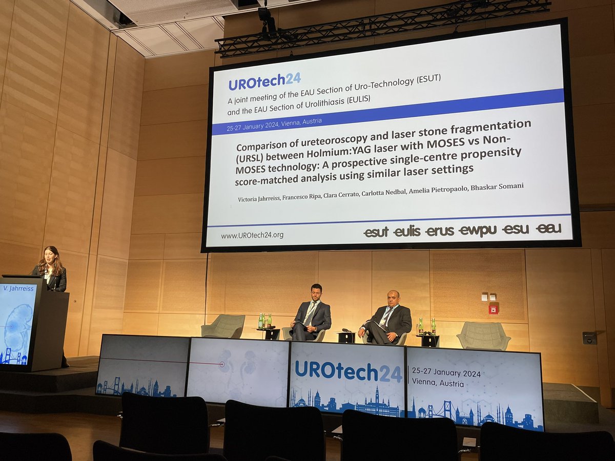 Marvellous job @VJahrreiss presenting our @UHSFT data on RIRS using Moses laser @BSCEMEA_Urology for stone treatment. Wisely moderated by @f_ripa and @saadwael738gma1 at #urotech24 in Vienna @endouro @CerratoMd @CarlottaNedbal @SEITZ_C_C @YAUEndourology @eulis_uroweb @LorlorTear