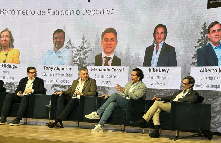 «La búsqueda de creación de experiencias personalizadas en función al usuario al que nos queremos dirigir es esencial. En el deporte hace falta pensar en el fan y mejorar su experiencia en el ecosistema deportivo. Es prioridad invertir en el  #fanengagement».

Kike Levy