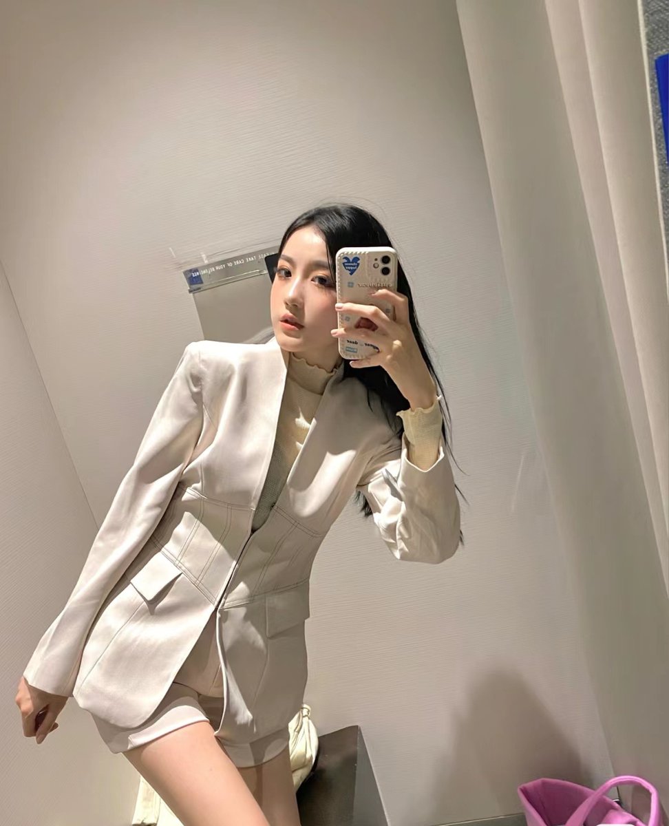 A_agusDitya's tweet photo. 有这样的女友你几点回家？主页简介联系我，大量反差妹子资源随便挑！ 

 #白银喝茶 #白银修车 #白银会所 #白银线下 https://t.co/wAp48HYNDj