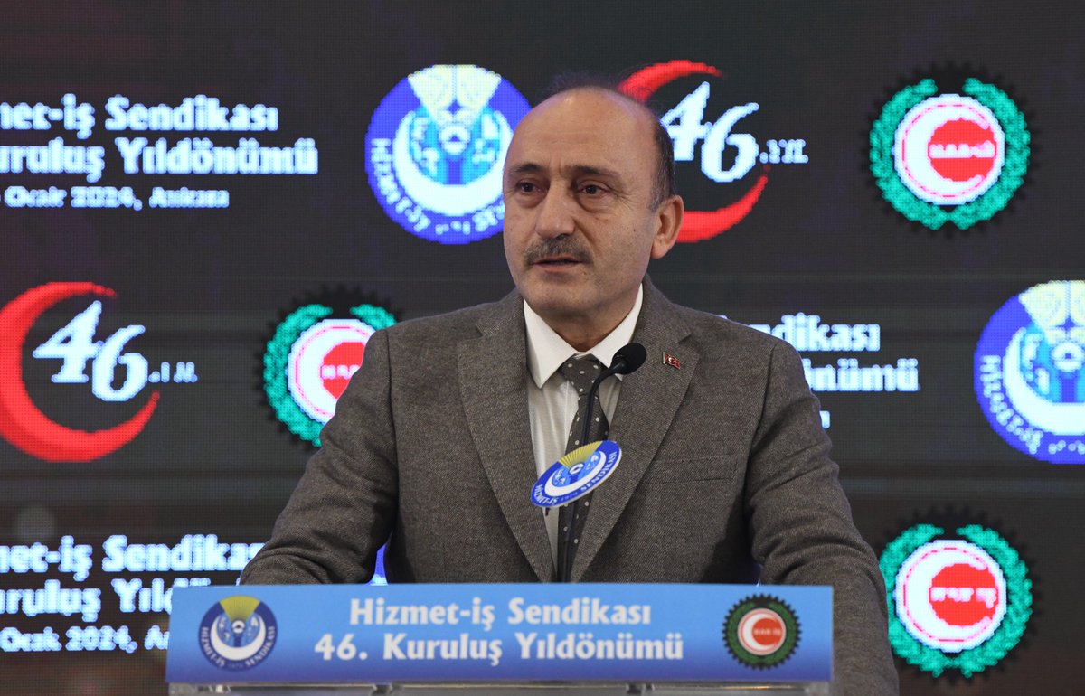 devletsert's tweet photo. Temelleri "Besmele" ile atılan Hizmet-İş'imizin 46. kuruluş yıl dönümünü kutladık. 

46 yıllık emek ve adalet mücadelesinde Hizmet-İş Sendikamız, emekçilerimizin güvenli limanı haline gelmiştir. 

Bugün 300 bin üye sayısına ulaşarak ülkemizin en büyük sendikası olan Hizmet-İş'imiz ile gurur duyuyoruz. 

Bugün işçilerimizin sesi ve sözü olan, her daim hakkı savunan Genel Başkanımız Sayın Mahmut Arslan'ı ve  Hizmet-İş teşkilatımızı tebrik ediyorum. 

Bu davaya ömür veren herkesten Allah razı olsun.

Haberin devamına web sitemizden ulaşabilirsiniz⤵️
https://t.co/aJQv8E3MKR