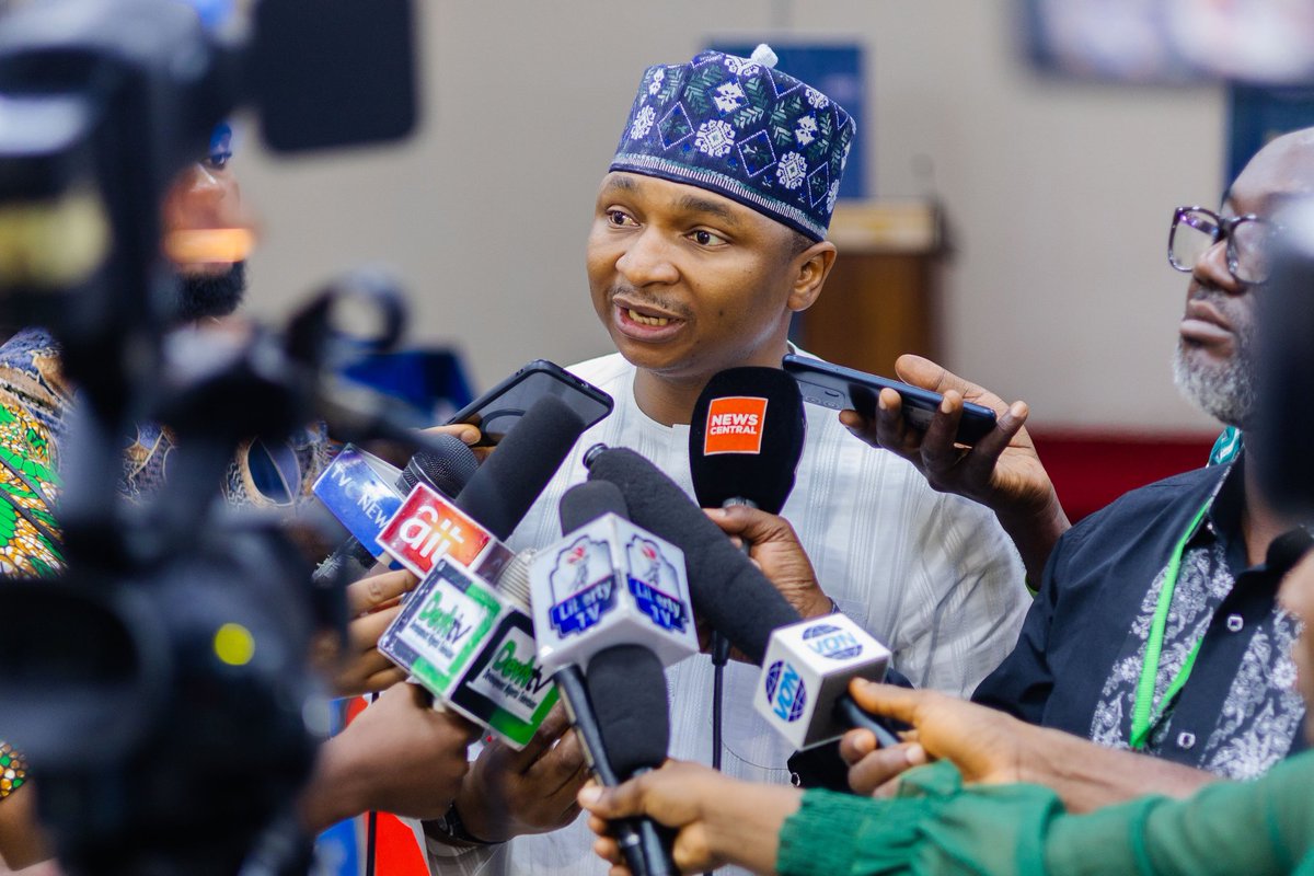 HamzyCODE's tweet image. There is a global consensus and solidarity on rebuilding back trust in the public, most especially between the People and Government. Yesterday, with support from the @macfound, we launched #ProjectTrustNG, taking lessons from our successful #DeSPAAC three years project in Kaduna…