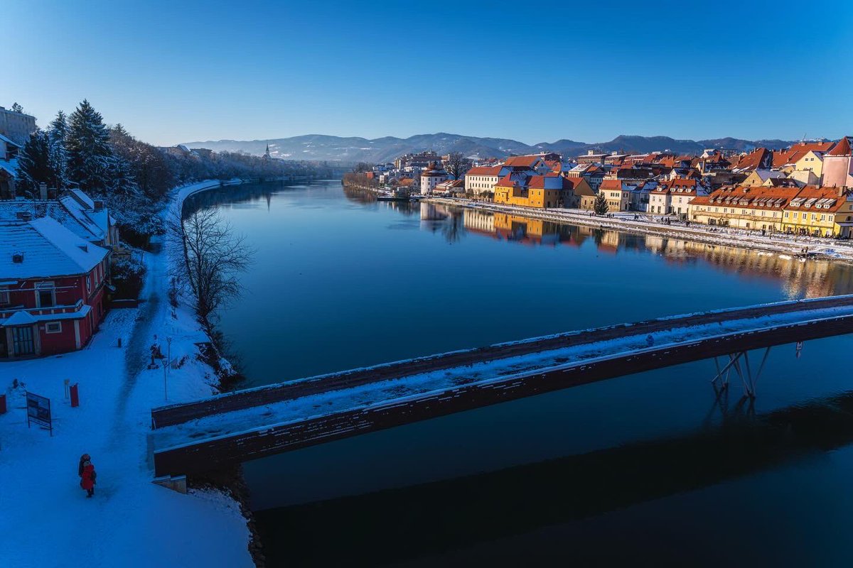 Afternoon by the river #maribor #igmaribor #visitmaribor #city #architecture #lent #river #drava #winger #sunnyday #bytheriver #slovenia #igslovenia #ifeelslovenia #sonyalpha