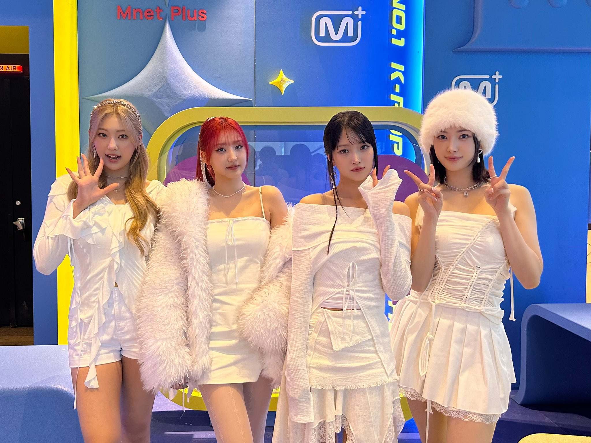 GErqEUoasAAhgDi?format=jpg&name=large