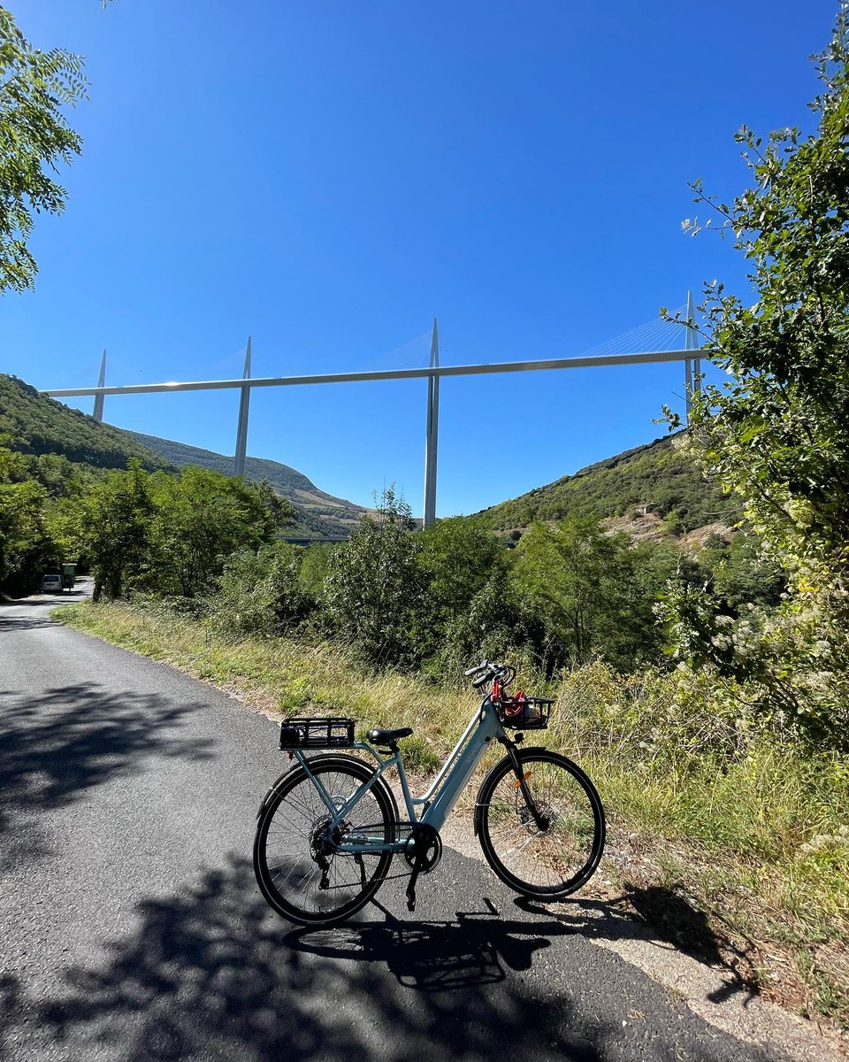 "Today we cycled to the Millau Bridge. Amazing engineering. I do love a bridge. We will go over it tomorrow on our way to Perpignan. Well worth a visit 🇫🇷 

Thank you Mycle! The journey to the bridge was easier with my electric bike."

📷 @nanaseamakes