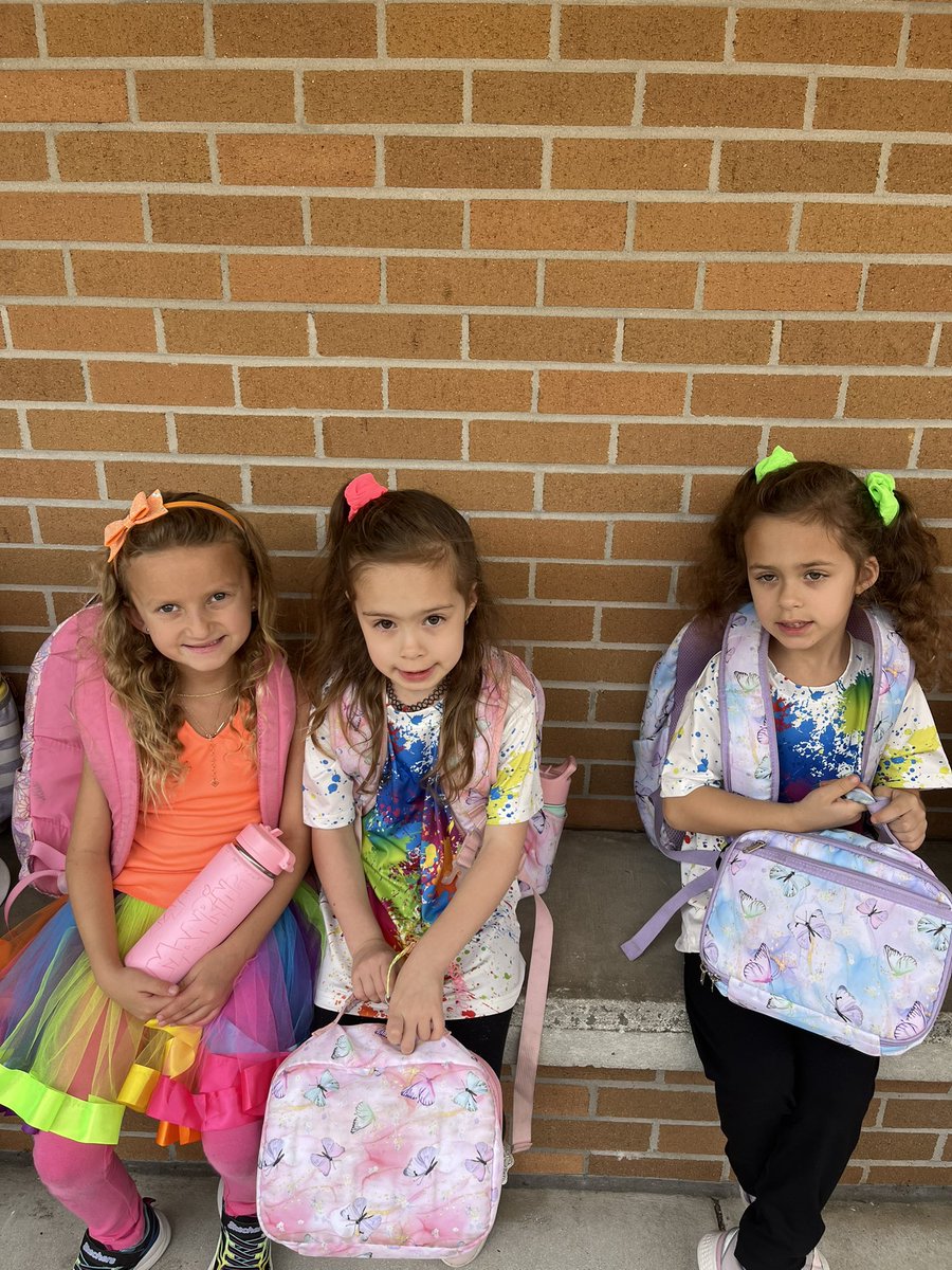 Melissa Ruff tweet media