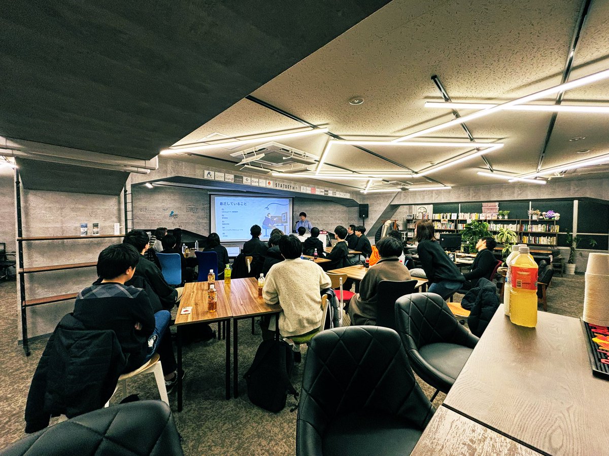 ryo_tpi's tweet image. 初のネクストライブさん&amp;amp;アクトビさんによる、エンジニアLT会！始まりました！エンジニアさんだらけの2時間！横のつながり大事。

@fujihararyosuke @actbeinc @nextribe_finako @nextribe_youcan @heyhey_ehey @nextribe_wety