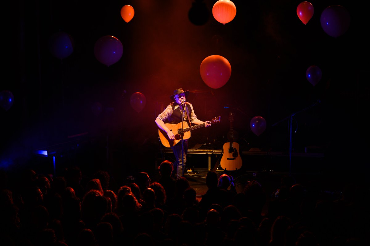 Bostakfilms's tweet photo. Increíble experiencia en el concierto de @Marwanmusica , estos son algunos de sus mejores momentos🔥🎶 https://t.co/R9Y5WBzyaA