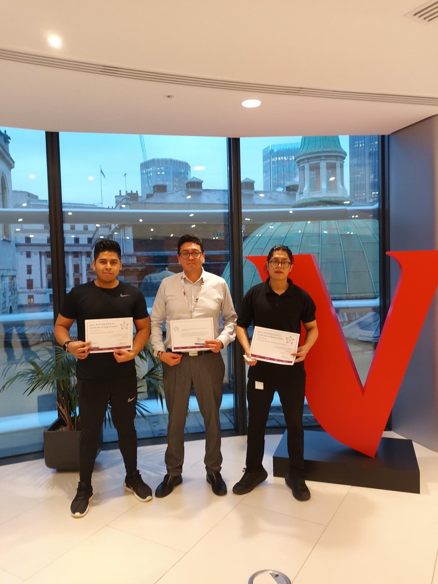 A big congratulations to Gary, Diego, and Alexander for receiving the JR&Co Stars Award by our esteemed client JLL Vanguard! 🏆 Well done to this stellar team for their exceptional dedication and performance! 👏 #teamworkmakesthedreamwork #dreamteam #awards #excellence #cleaning