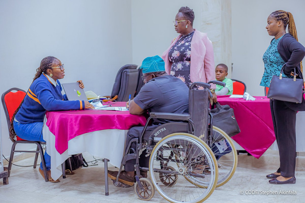 HamzyCODE's tweet image. We have equipped our #ProjectTrustNG Champions and partners with the skills, tools, and resources to cascade this to their region to ensure people at the grassroots are direct beneficiaries and contributors. We will bring you updates via @Connected_dev&apos;s various digital media…