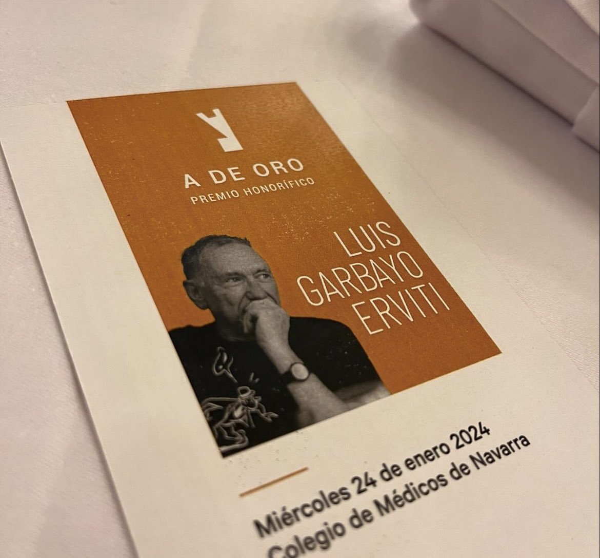 Bonita jornada de <a href="/AsoComunicaNa/">LaAsociación</a> con la entrega de la A de Oro a Luis Garbayo