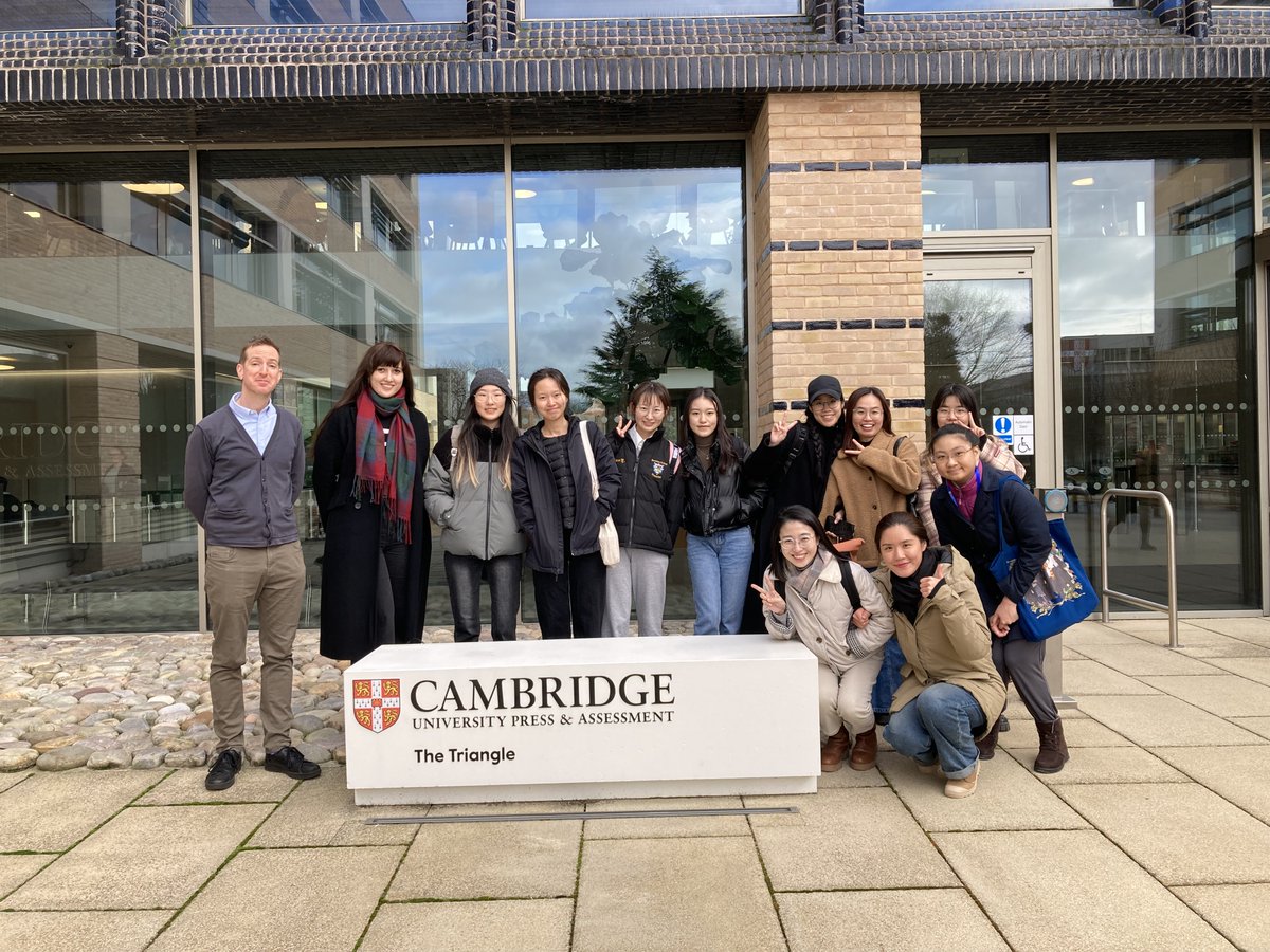 The Masters in Research in Second Language Education students @CamEdFac enjoyed a fab visit yesterday to meet colleagues and take part in a workshop @CambPressAssess. Great to see how research is informing curriculum and pedagogy! Thanks to all who contributed.