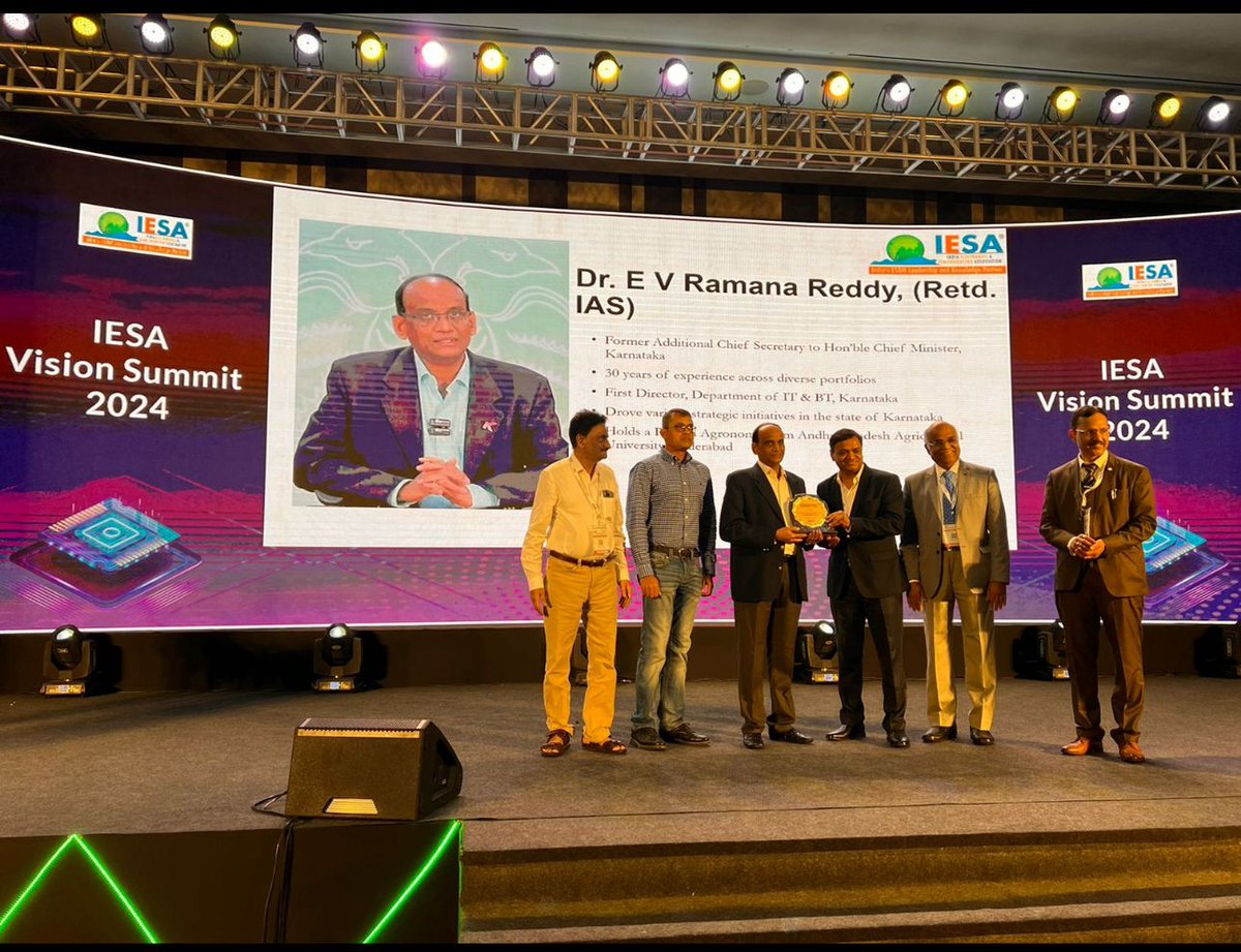 IASOAKarnataka's tweet photo. Dr E. V Ramana Reddy, IAS, was presented with the 'Technovation Award, Visionary, Public Service' by the India Electronics Semiconductor Association (IESA) at the #IESAVisionSummit 2024, for driving many strategic #initiatives in #Karnataka! 👏
@IASassociation https://t.co/0WQth6BEj2