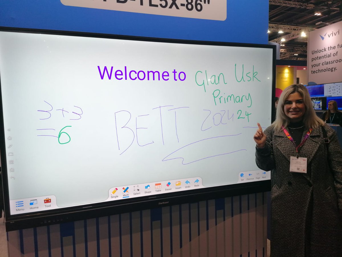 Elizabeth Hall tweet media