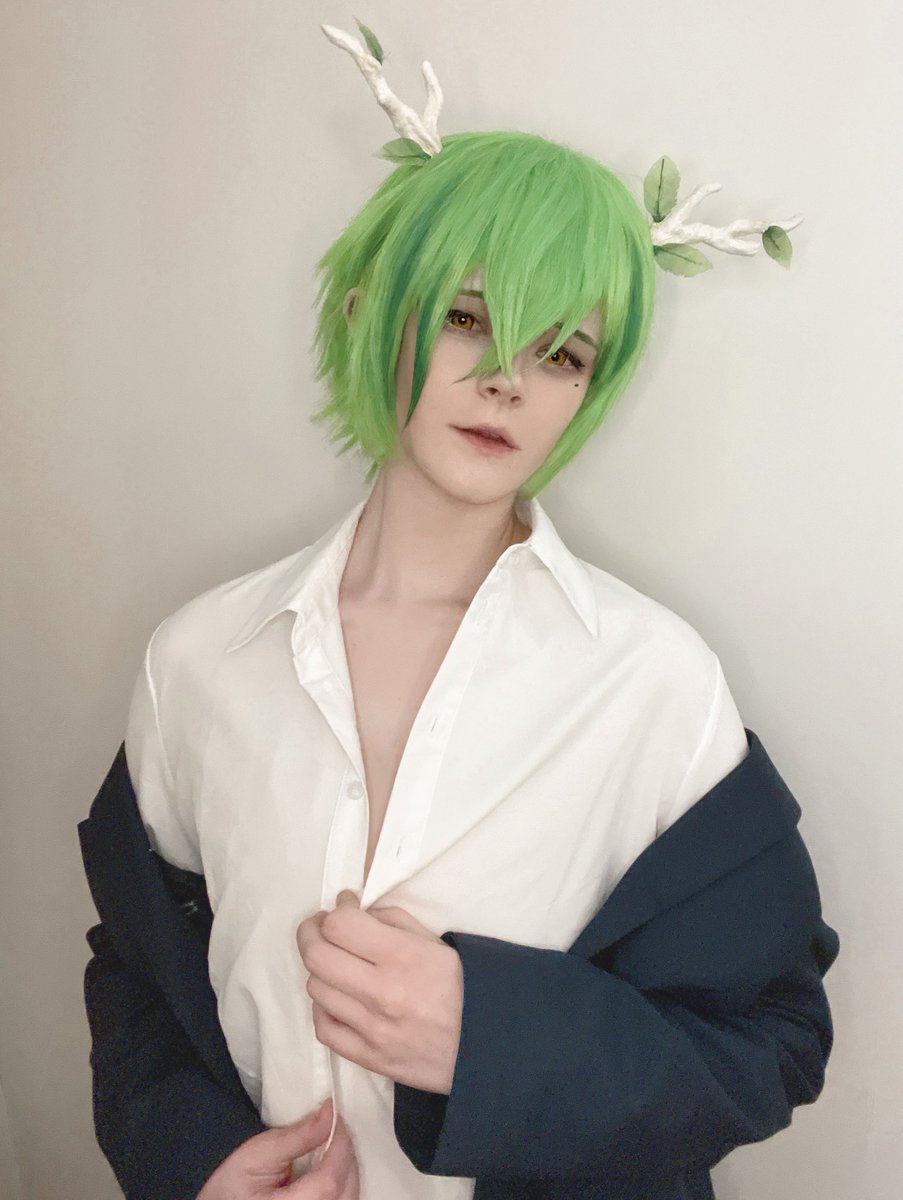 PROMlNENCES's tweet image. oya oya~ 🌿

happy opposite day means happy anniversary ministry!
ive not done a crossplay in yearsss so cabbage prince time it is forgive me fauna TwT
#FineFaunart