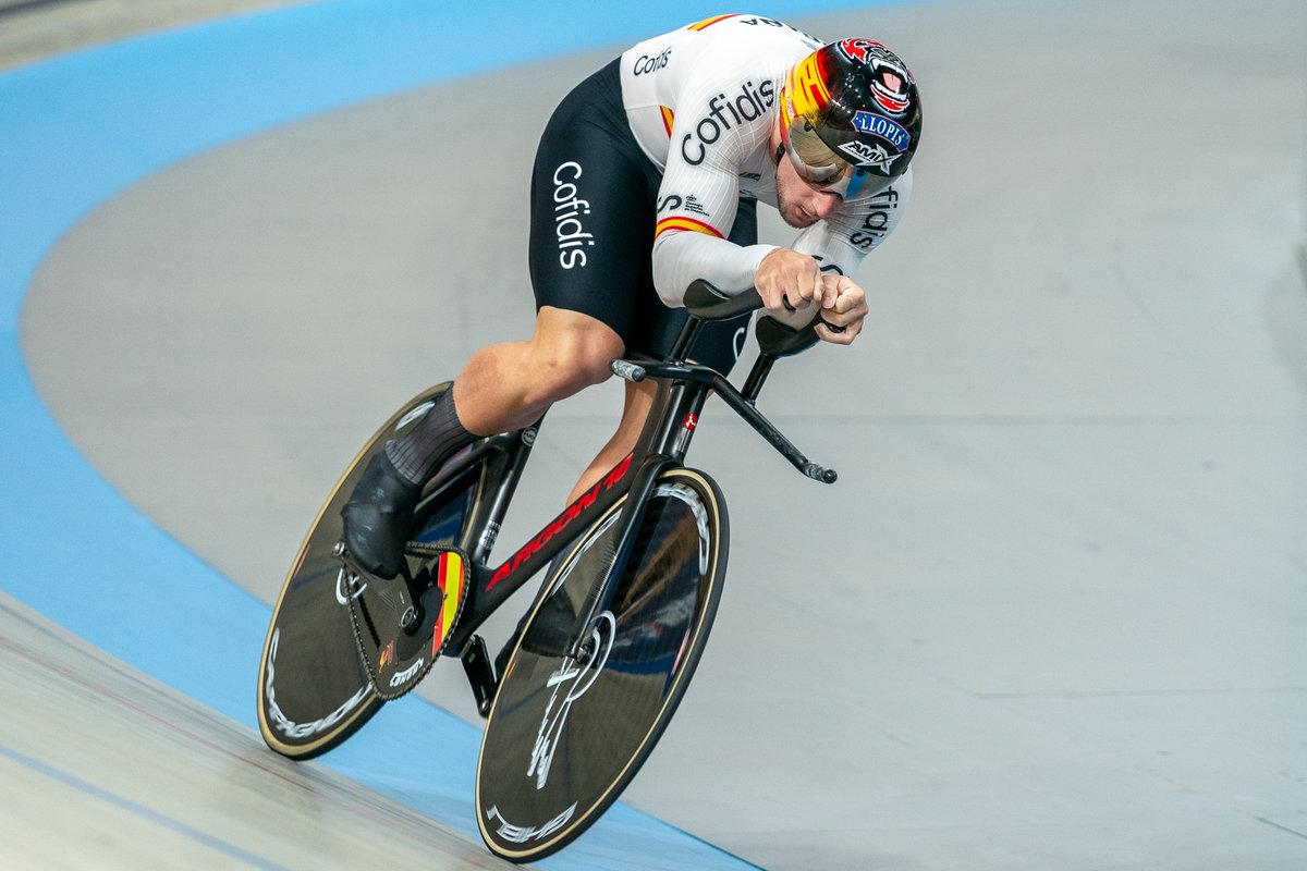 🇪🇸La selección, a la Copa de las Naciones de Adelaida con la baja de <a href="/alejandroc2c/">Alejandro Martínez</a> por una hernia discal.
▪️ Los seis corredores son: <a href="/franbennassar99/">FRAN BENNASSAR👉🏻</a>, <a href="/Helena_Casas/">Helena Casas OLY</a>, <a href="/isabel_ferreres/">Isabel Ferreres</a>, <a href="/eukenee13/">Eukene.</a>, <a href="/work_in_s1lence/">Erik Martorell Haga✖️</a> y <a href="/laura_rguez_19/">Laura Rodriguez</a> 
trackpiste.com/2024/01/la-sel…