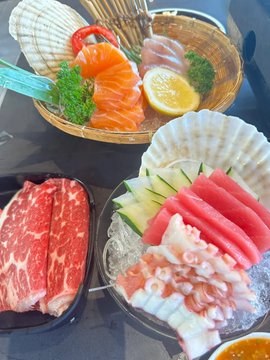 ryhoehoe's tweet image. Grilled meats have a lower fat content because the fat is reduced as the food cooks. This results in healthier meals and makes a low-fat diet easier to manage. Reducing fat intake also helps lower bad cholesterol levels.