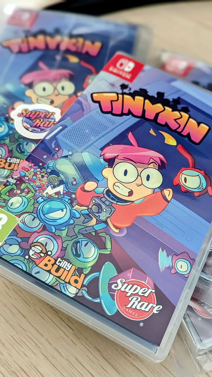 SplashteamDevs's tweet photo. Our physical copies of #Tinykin on #Switch, by @SuperRareGames, have arrived 🥰
Some packs include a shiny card ! Did you get one ? 👀

#IndieGame #IndieGameDev #PhysicalEdition https://t.co/jcj4mFDCOo