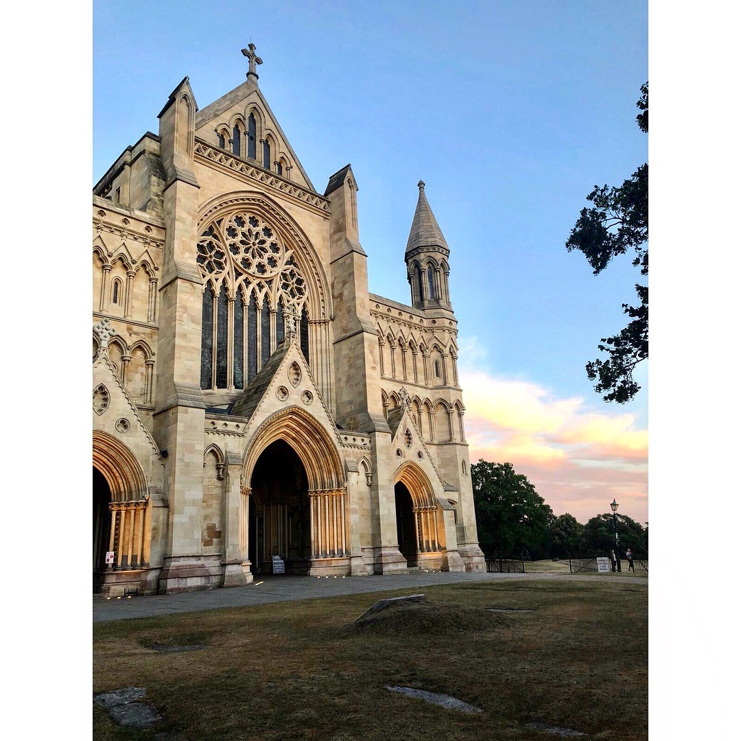 January always pinches our finances, so we've put together a list of some of our most fun days out, with nearly all of them not costing even a single penny! bit.ly/3vbpC0Z Photo credit: Chantelle Douglas 📍 St Albans Cathedral