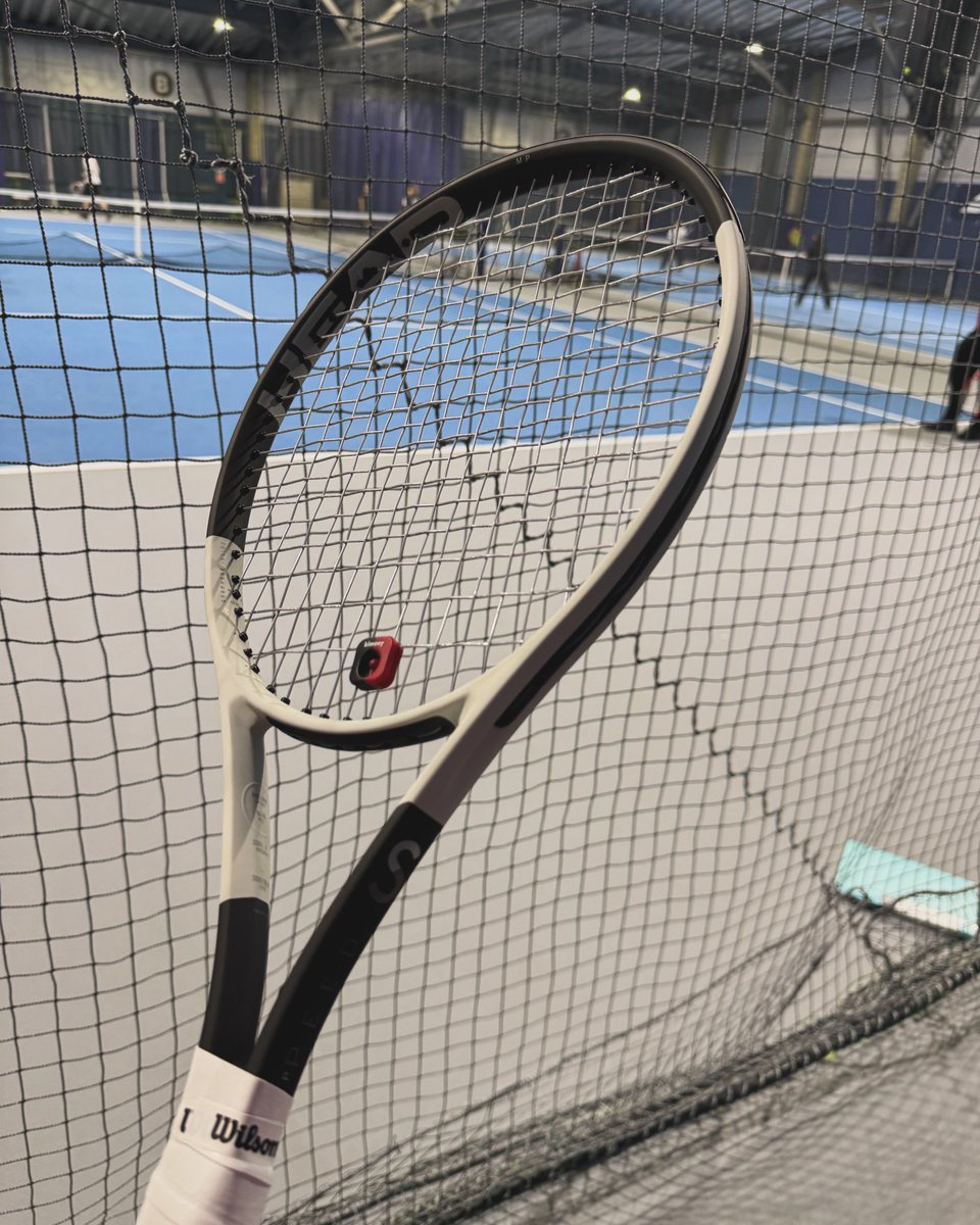 teru4454's tweet photo. 天辺越え 深夜の #修行 だん🎾
シングルス
SPEED MP AUXETIC 2.0
クローズ、オープン、セミオープン
状況に応じて色々なスタンスを使い分ける練
どのスタンスでもスペースを作る事が大切
#HEAD
#HEADTENNIS
#TheArtOfSpeed
#HEADSPEED
#SPEED
#MP
#Auxetic
#tennis
#テニス https://t.co/KTfHvV2IrH