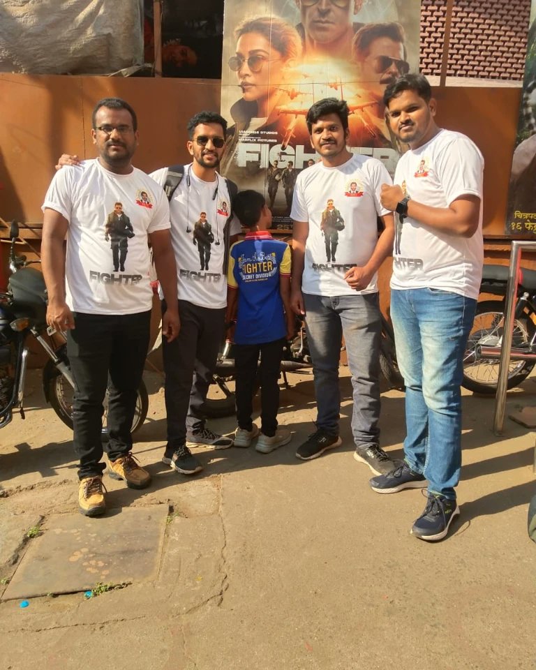 Hrithik Roshan Fan's club Kolhapur tweet media