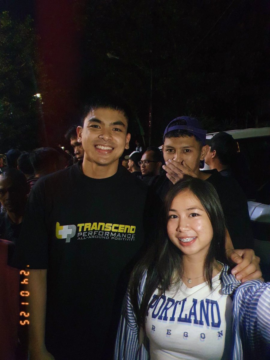 chestroberii's tweet image. christian grey 🩶