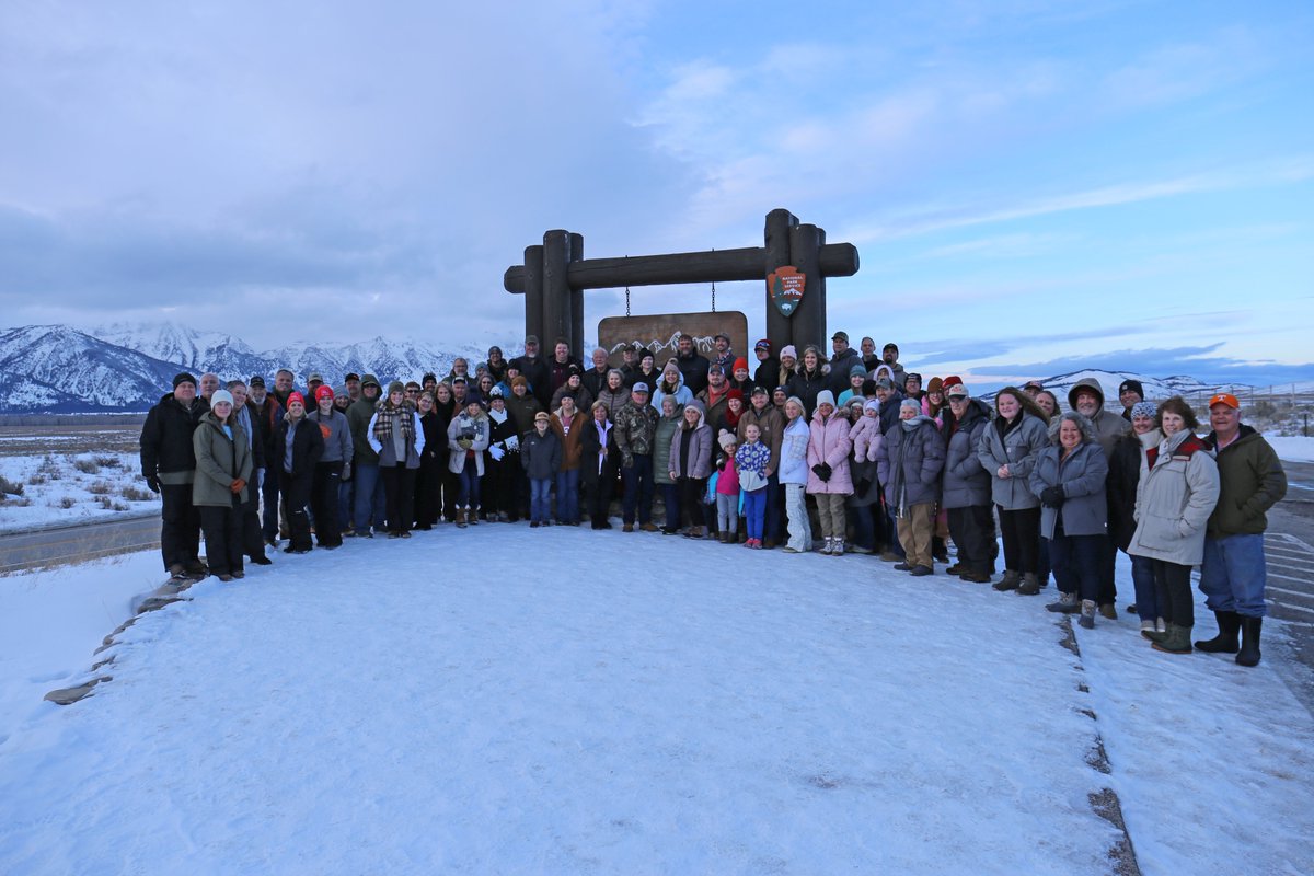 TNFarmBureau's tweet photo. Now that #AFBF24 is wrapped up, our crew is having a little fun out West the next few days! Visiting an elk refuge, the Grand Tetons and much more. Beautiful part of the country with a great group of TFBF folks!
#TNFarmBureau I #FBProud https://t.co/hoY8nuUPQy