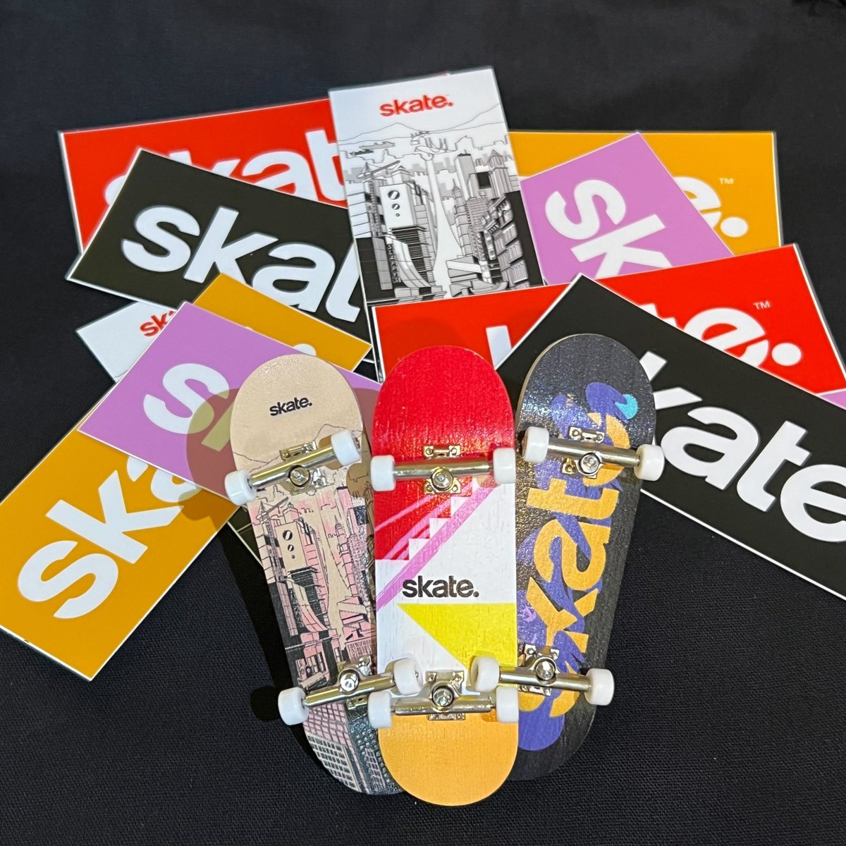 we’ve got our first sweepstakes of the year going on over on Discord. join the community, and enter for a chance to win a skate. prize pack. 👉 discord.gg/skateEA 🛹 NO PURCHASE NEC. 18+, ends Jan 31, 2024 x.ea.com/79323