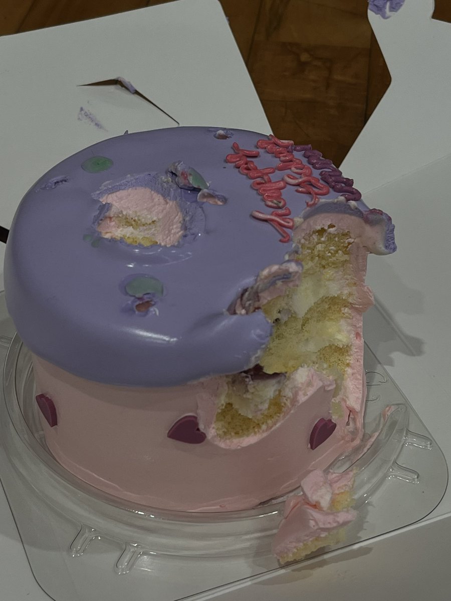 sayhimi124's tweet photo. 24.01.24🎂 https://t.co/DeFX5DCadW