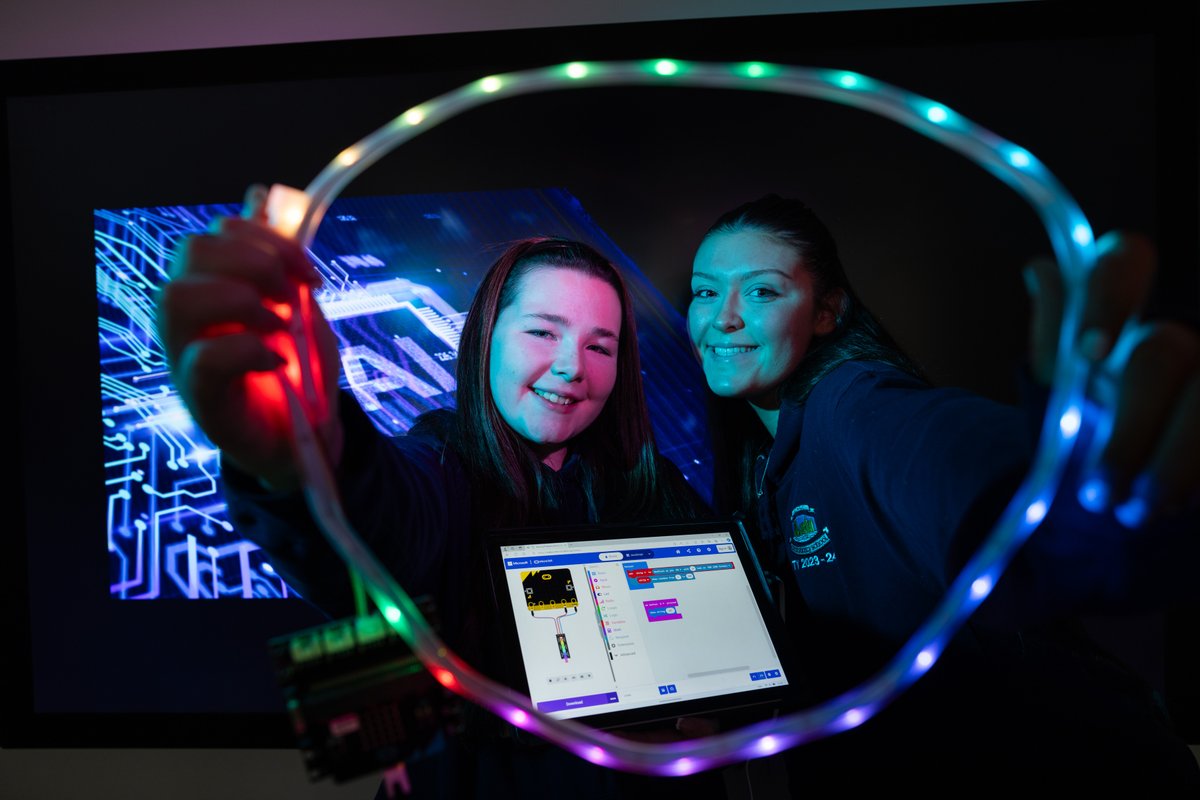 🚀 Exciting news! @Microsoft and RTÉ Learn just launched Dream Space TV's brAIn_waves series! 👩‍💻 Students in schools develop AI literacy with on-demand videos and a chance to pitch AI for Good solutions in a national competition. #MSDreamSpace 🔗 lnkd.in/e-P-uEzb