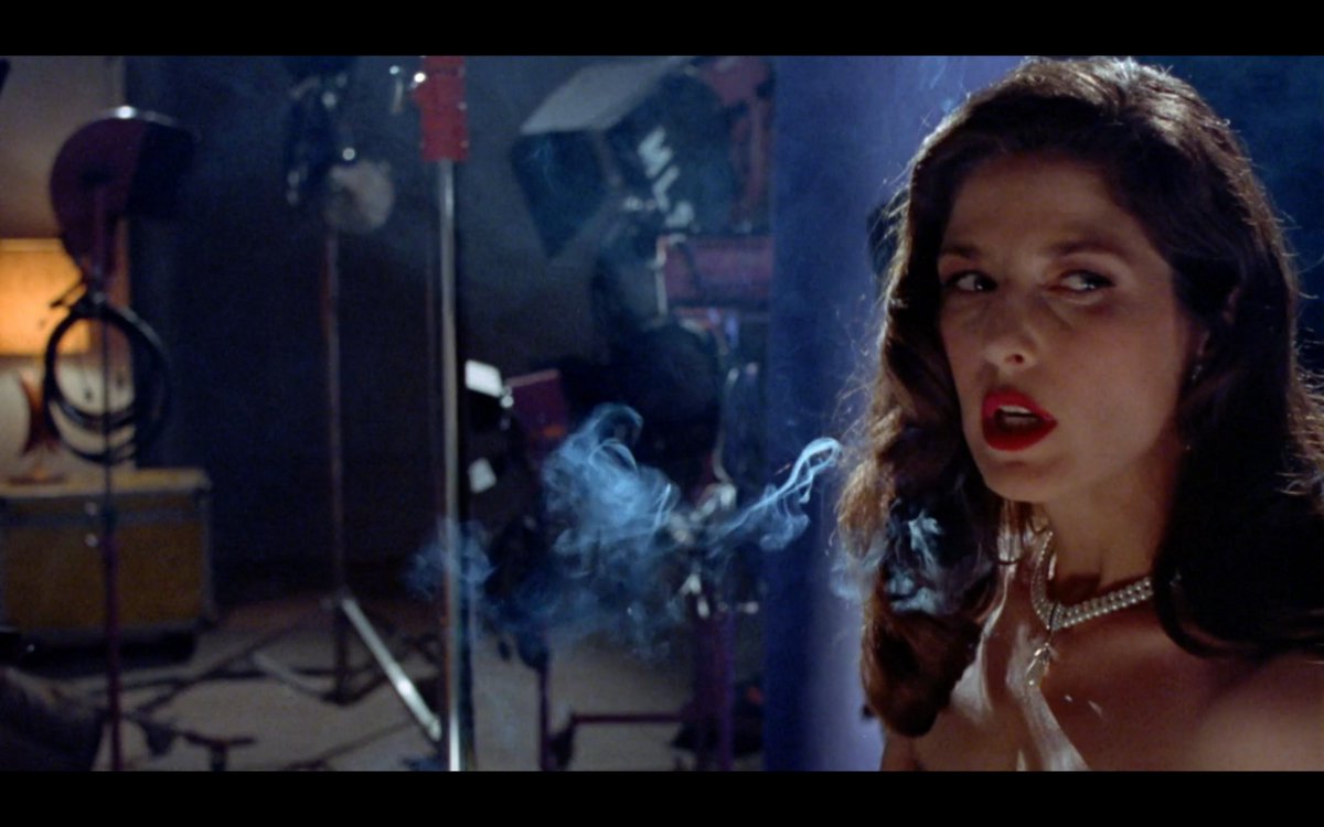 EmmaTolkin's tweet image. What’s your favorite movie about movies?

Or movie featuring a movie. Basically any movie with a movie in it!