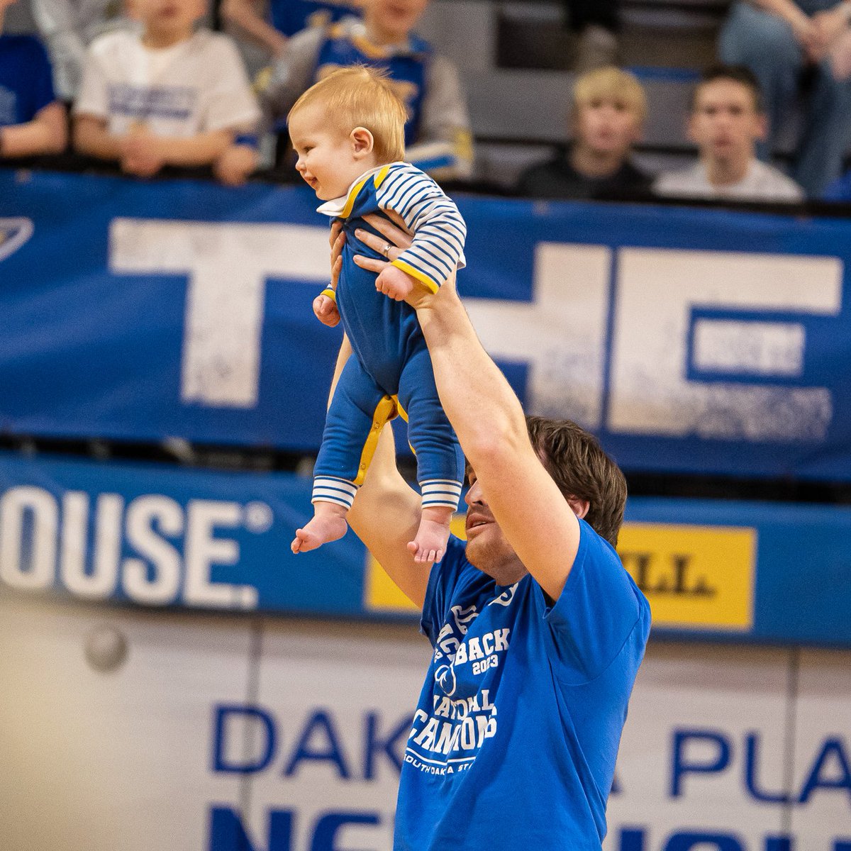 Two races down & three to go... The 2024 Baby Crawl, presented by @BrookingsHealth, is back for BOTH basketball games this weekend! 🙌

#GoJacks 🐰