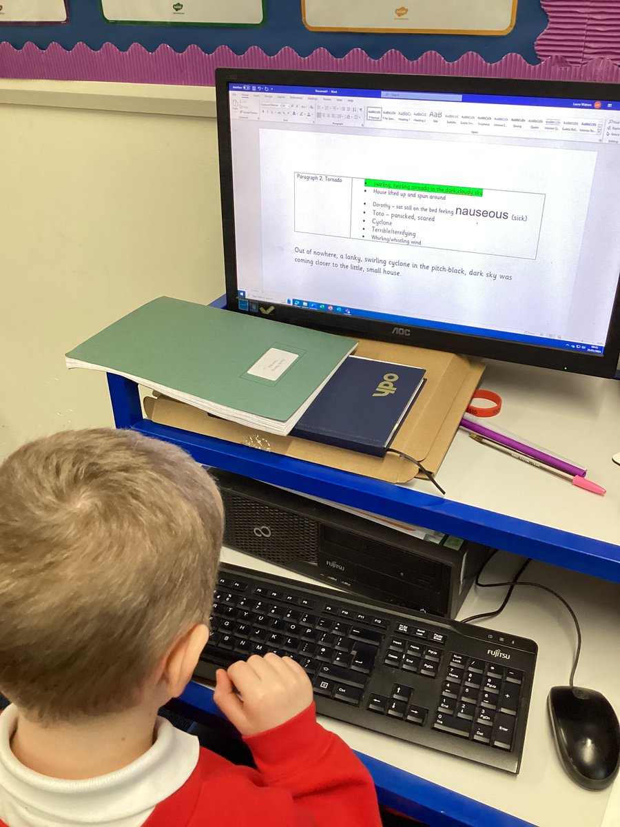 ArchibaldFirst's tweet photo. Year 3 have written amazing story openers this morning! We were so impressed with their use of commas and expanded noun phrases. Some of us also used inverted commas. Well done Year 3! #AFSLiteracy https://t.co/57fjtQXsmN