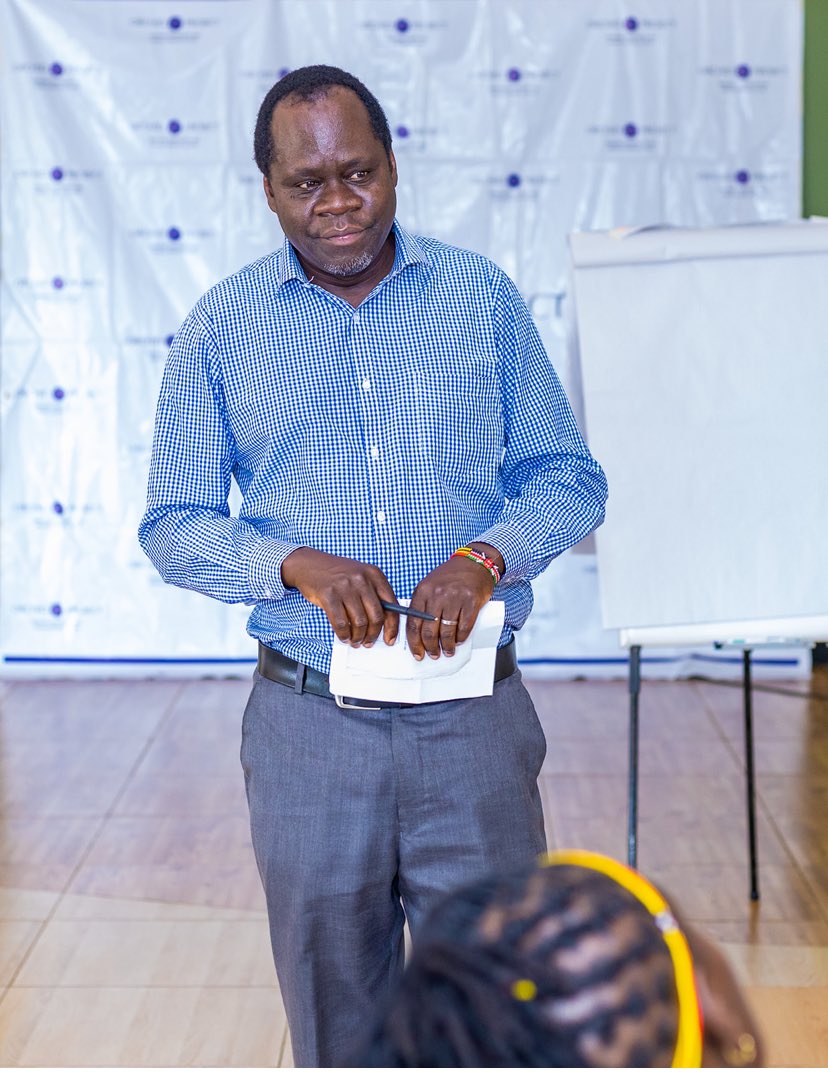 YouthAntiFGMKe's tweet photo. In the afternoon, Mr. Nyerere Kutwa, the programs manager of the @AFGMBoard , lead us on an initial reflection and discussion on KDHS 2022, focusing on providing research evidence regarding county #FGMC prevalence and identifying gaps. https://t.co/vlKCYZdYbx