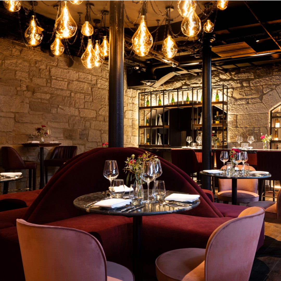 Address the haggis with us at #CommonsClubEdi serving up the finest of local Scottish produce this Burns Night. Pull up a pew. #VirginHotelsEdi #Haggis 
virginhotels.com/edinburgh/ente…