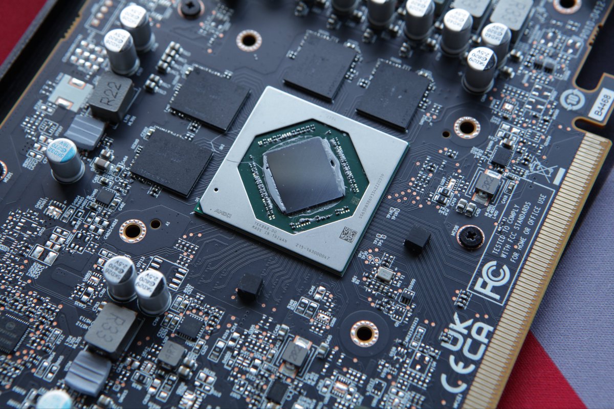 aschilling's tweet photo. #Navi33 GPU as its being used for the Radeon RX 7600 XT. https://t.co/3bMVpOS8Zx