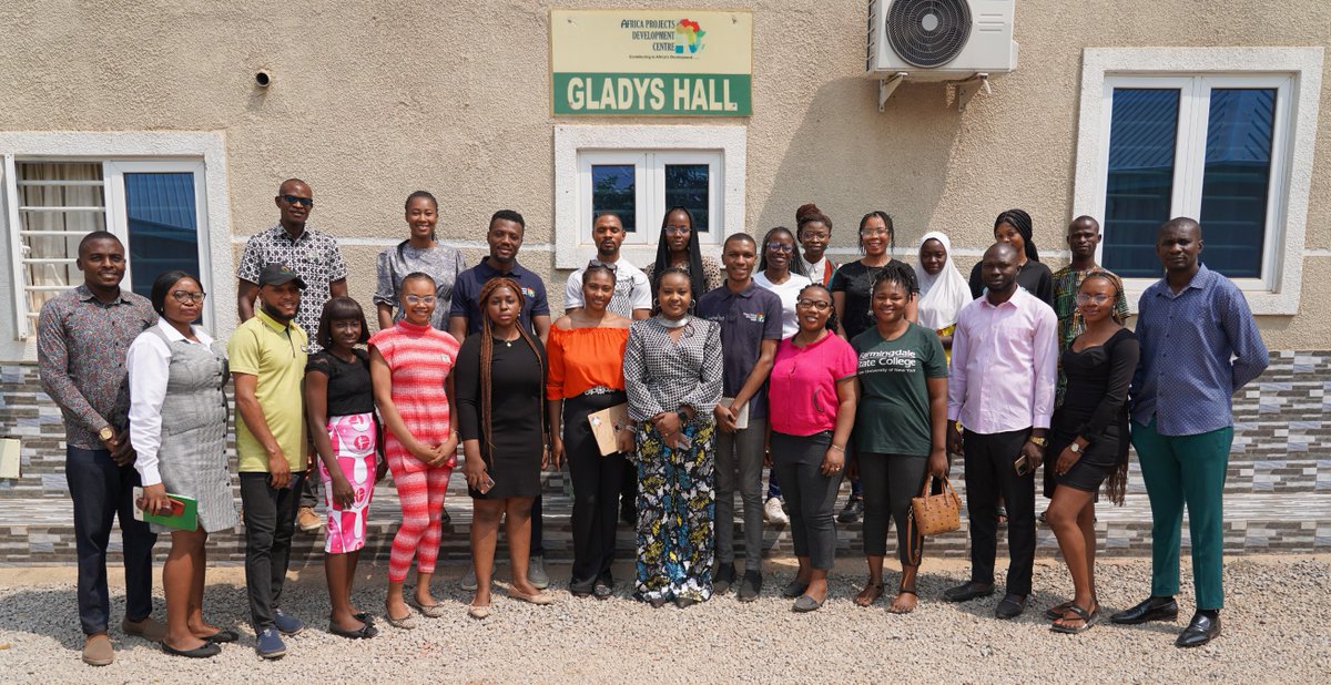 The Centre recently welcomed a special guest - <a href="/AmakaAniakor/">Chiamaka Aniakor</a>, SA on SDG and Social Development to the Senate Minority Whip, Senator Osita Ngwu (Enugu West Senatorial District), Federal Republic of Nigeria.

~Thread |