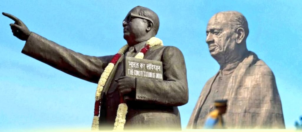 माकड़ोन उज्जैन की घटना दुर्भाग्य पूर्ण है और दलित आदिवासी पिछड़ा वर्ग की बहुजन एकता को तोड़ने की साजिश है।

हमारे महापुरुष है,मै CM <a href="/DrMohanYadav51/">Dr Mohan Yadav</a> सरकार से मांग करता हु की दोनो पक्षों को साथ लेकर विवादित जगह पर बाबासाहब अम्बेडकर और सरदार वल्लभभाई पटेल की प्रतिमा एक साथ लगाई जाए।