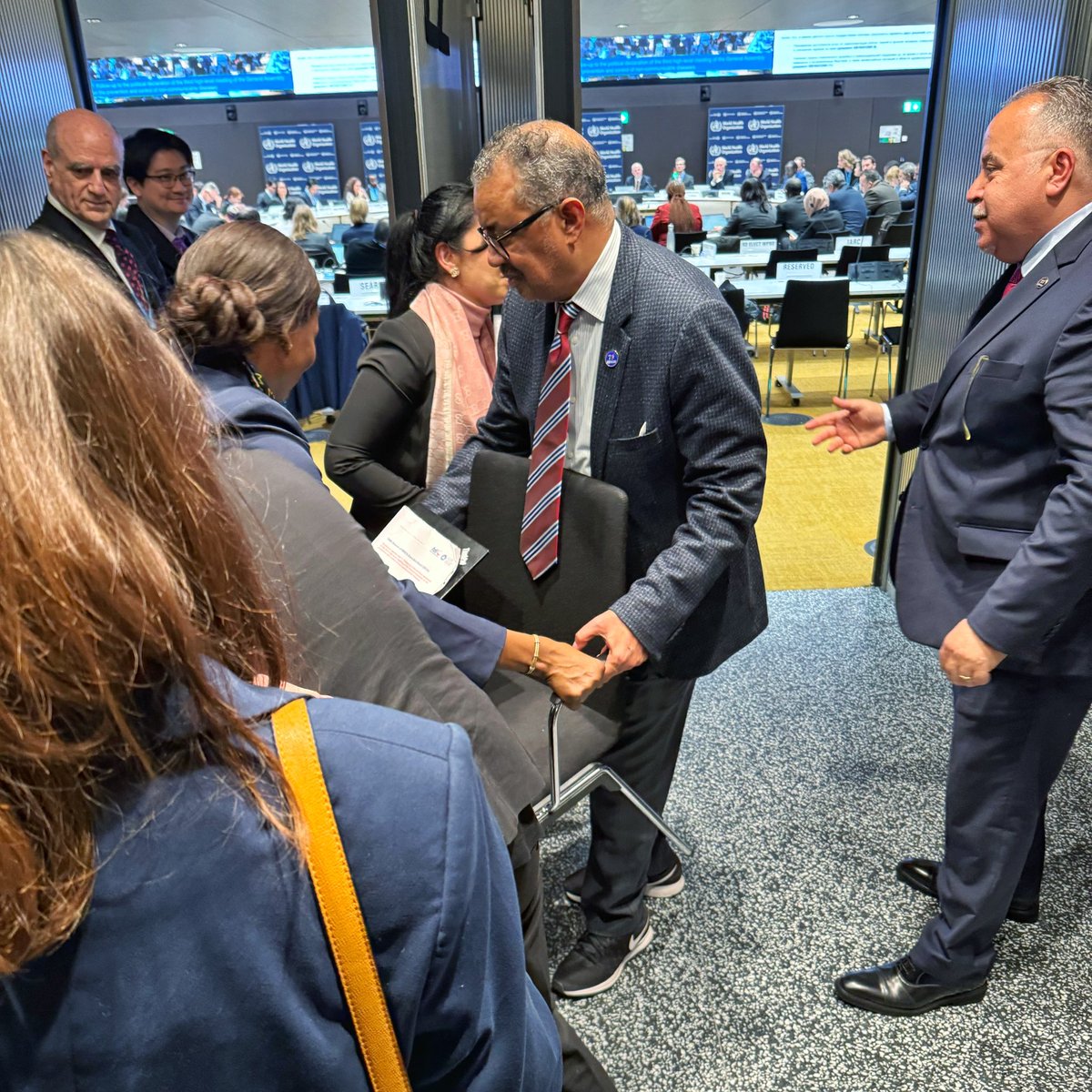 Global health diplomacy can be tough. But there are also human moments. Last night, NGOs were standing in line OUTSIDE the meeting room, waiting to deliver our statements. It’s a long wait. And @drtedros on his way out of the #EB154 meeting saw our predicament and decided to help