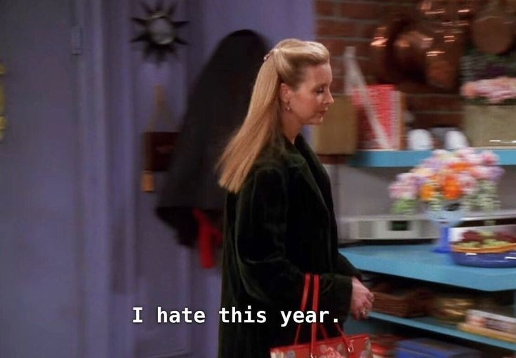 ChandlerBing_12's tweet photo. Thursday mood: Phoebe Buffay https://t.co/fznNzFBgCW
